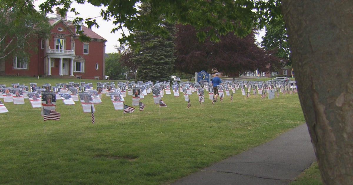 Gov. Baker attends Memorial Day ceremony in Swampscott CBS Boston