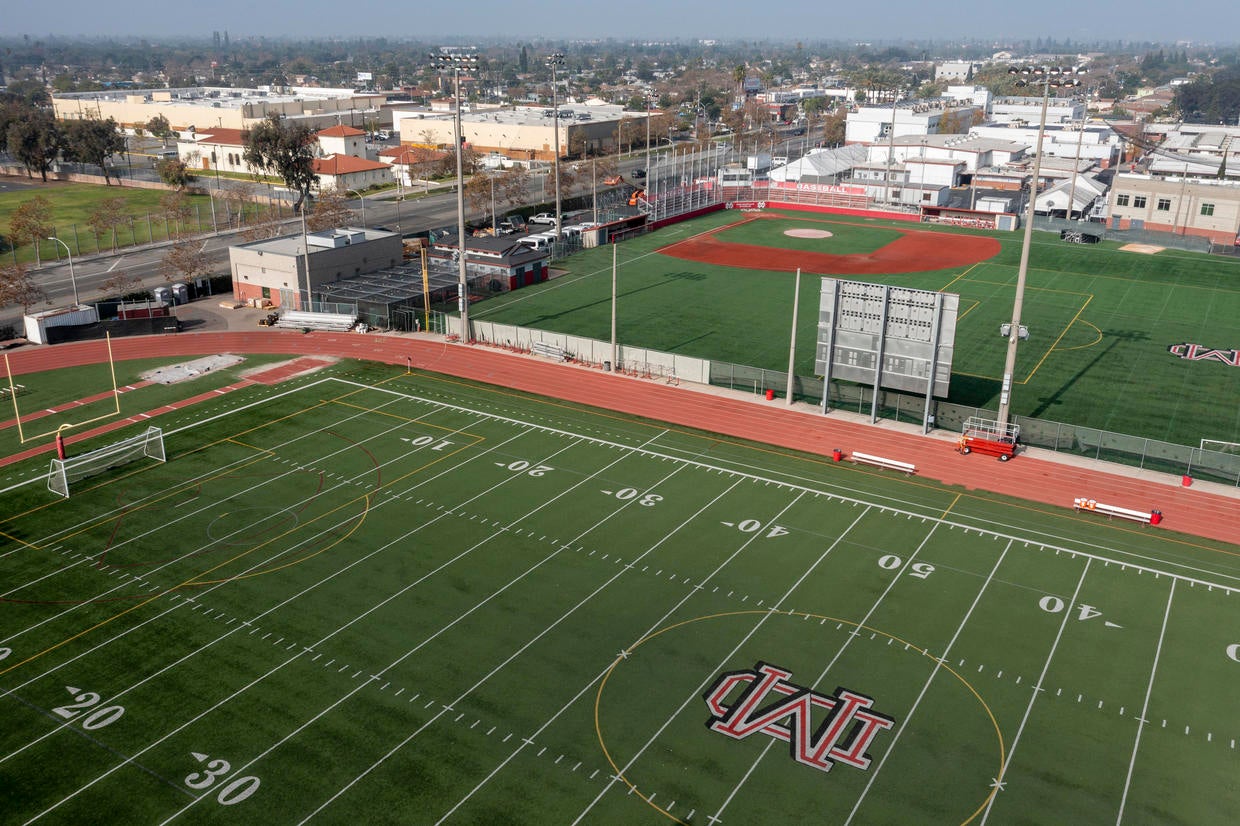 Mater Dei High School closes campus after credible threat - CBS Los Angeles