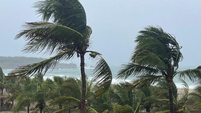 Hurricane Agatha makes landfall in southern Mexico 
