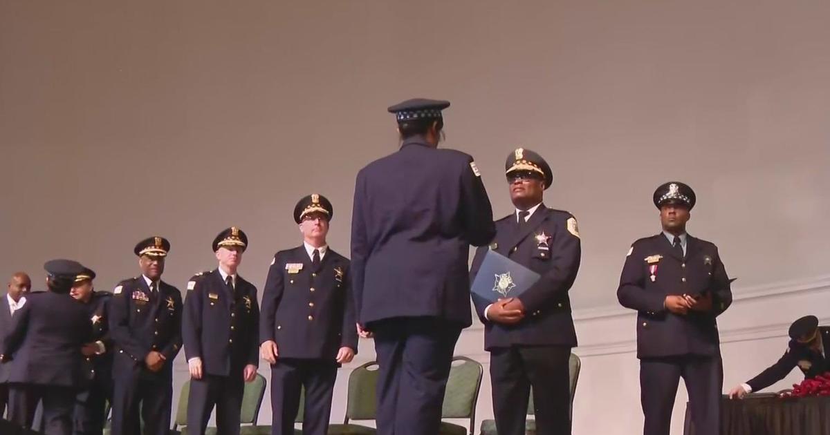 Chicago Police Department holds graduation for new recruits CBS Chicago