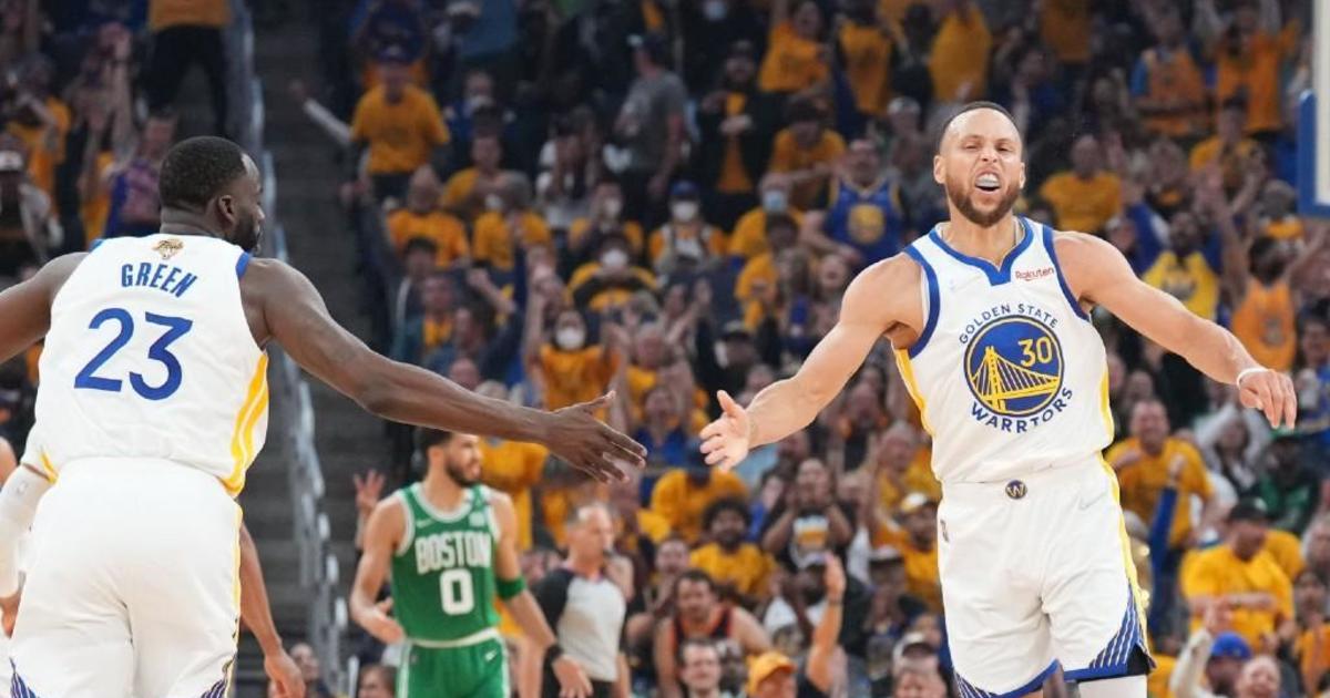 Stephen Curry produces his best NBA Finals game in act of defiance - Yahoo  Sports