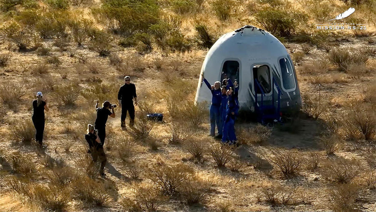 Blue Origin launches six thrill seekers to the edge of space - CBS News