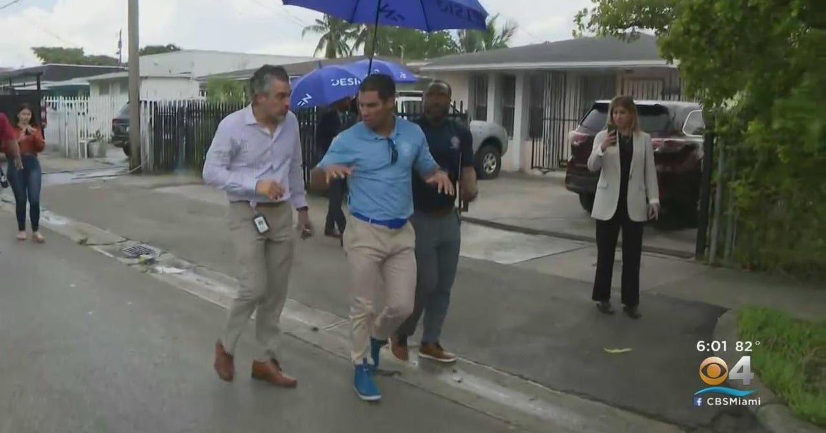 Miami’s mayor visits flooded neighborhood after weekend of heavy rain