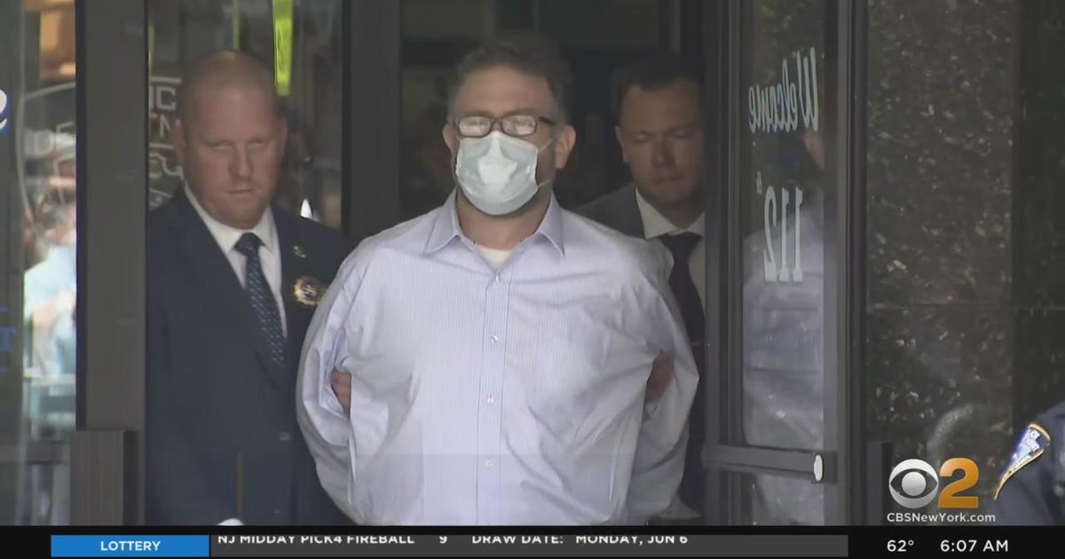 Man accused of killing delivery worker due in court - CBS New York