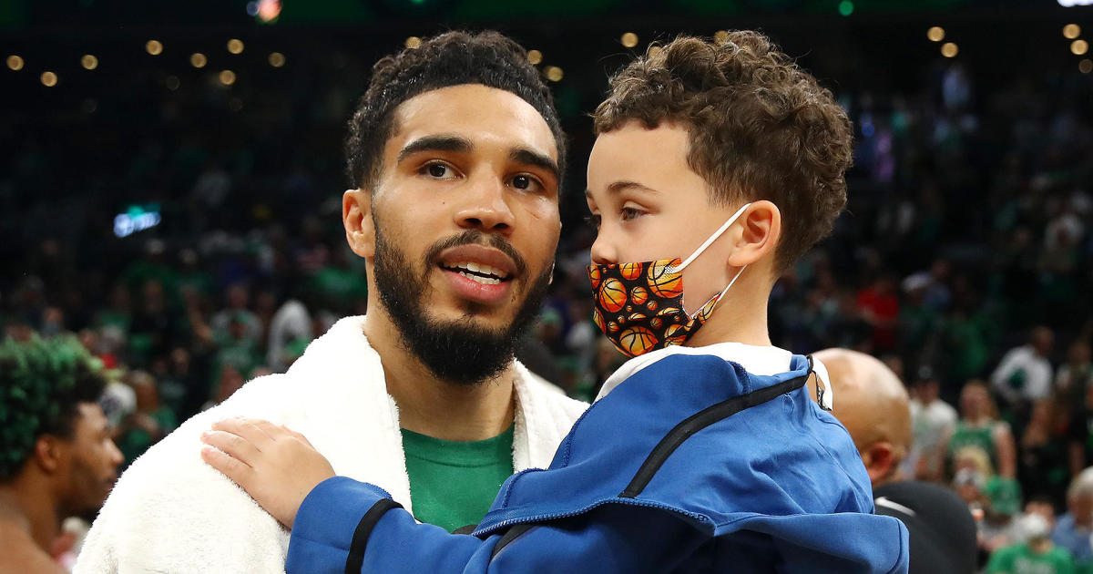 Jayson Tatum opens up about "growing up together" with son Deuce CBS