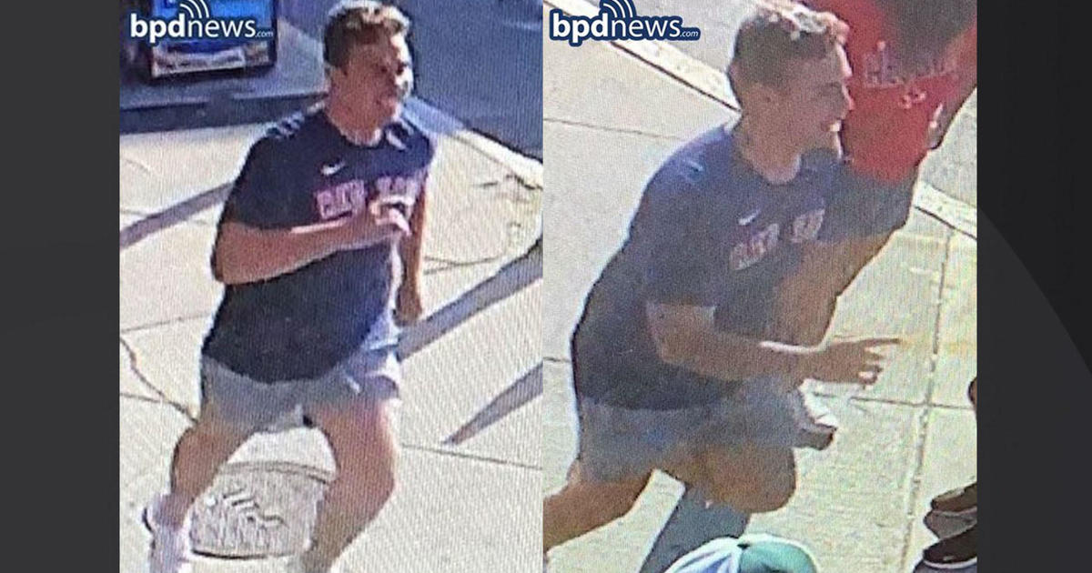 Men seen on TikTok trespassing at Fenway Park sought by Boston police - ABC  News