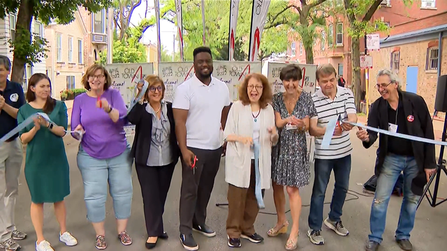 oldtownartfairribboncutting.png 