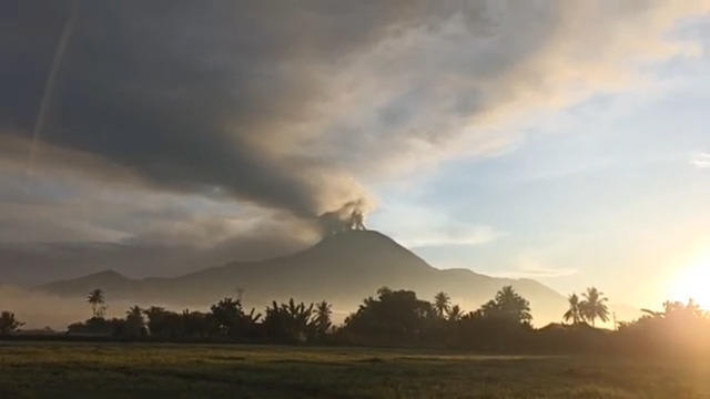 philippinesvolcano-1062947-640x360.jpg 