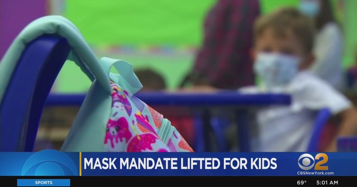 Mask mandated lifted for youngest New Yorkers - CBS New York