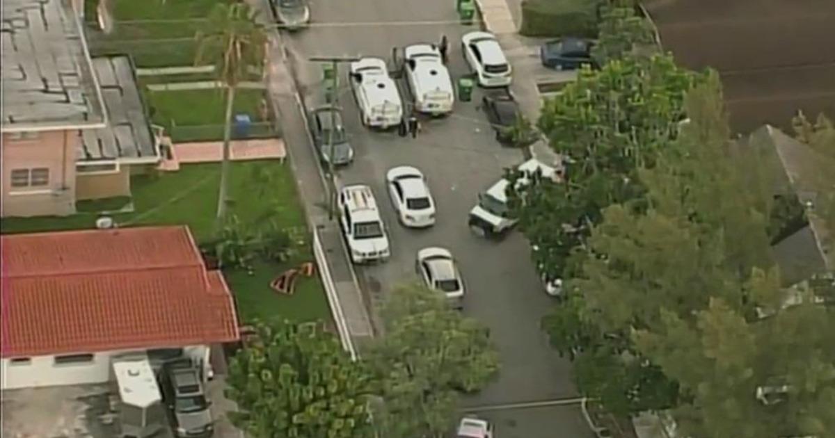 Fatal SW Miami shooting under investigation