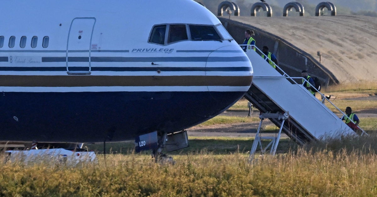 U.K.'s 1st planned asylum seeker deportation flight grounded by European court - Vimarsana News