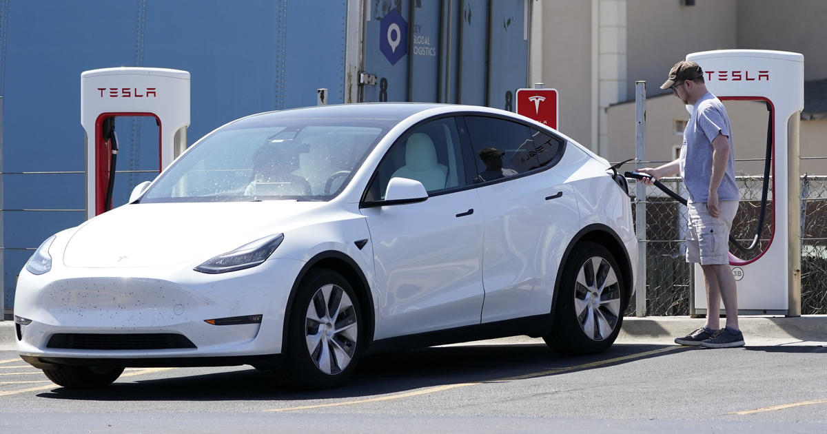 Hundreds of automated vehicle crashes reported last year, many involving Teslas