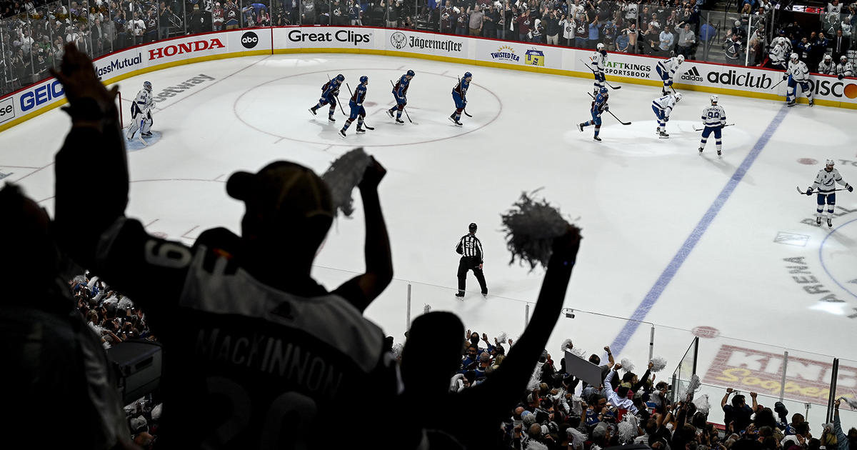 Colorado Avalanche - Go have yourselves a season, Colorado Rockies 👊