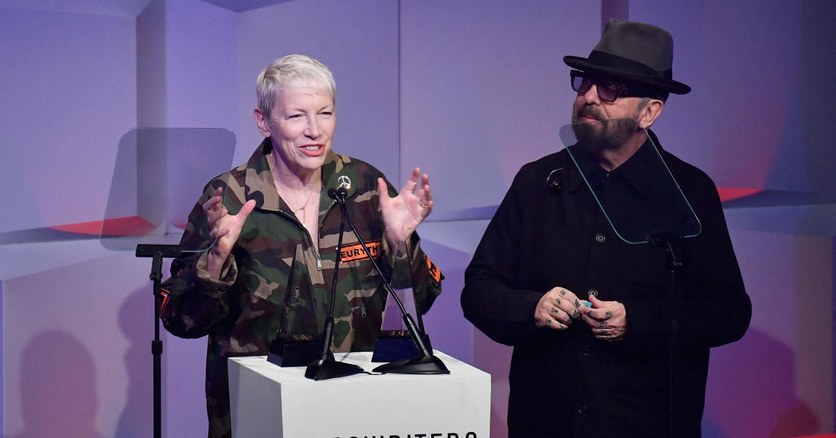 Featured Eurythmics' Dave Stewart: Annie Lennox 'Won't Be Touring