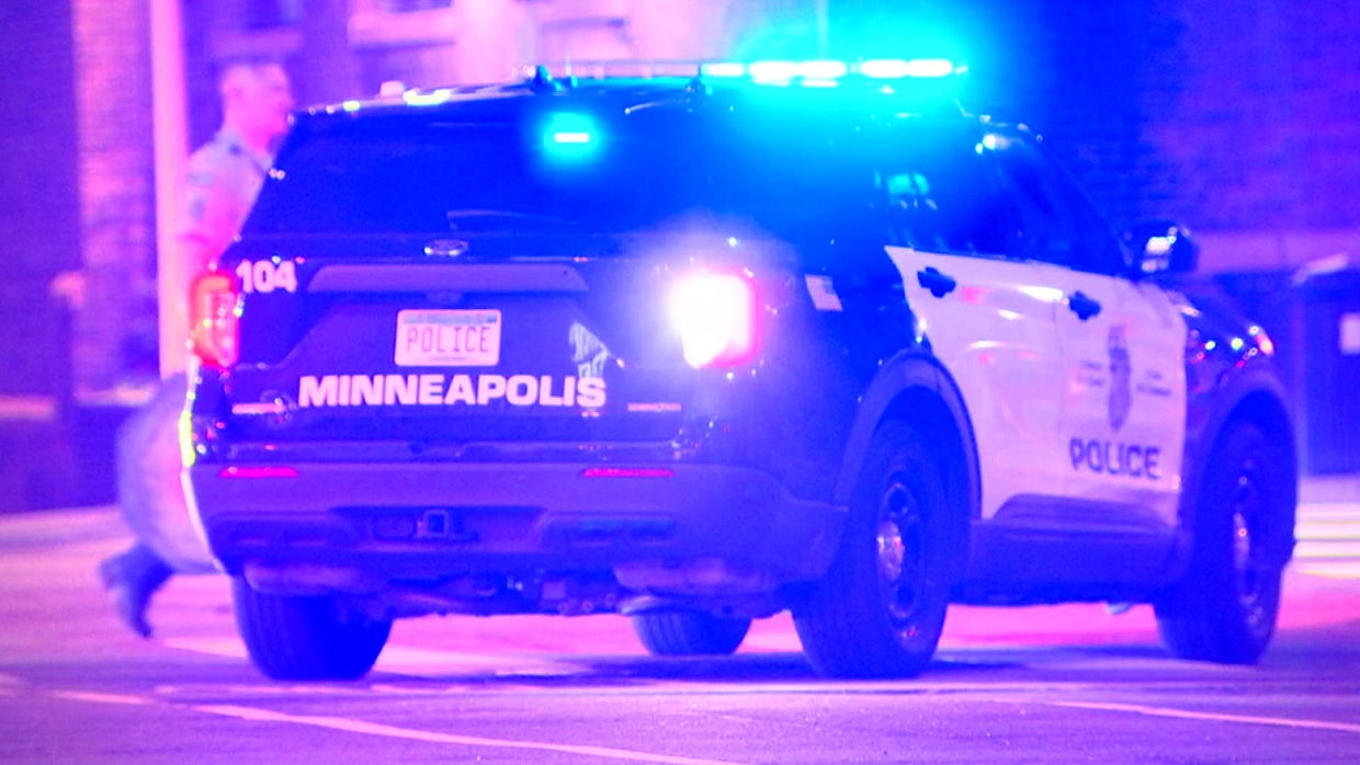 1 hurt in drive-by shooting during fight in downtown Minneapolis - CBS ...