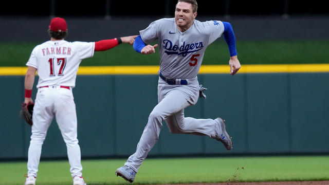 Los Angeles Dodgers v Cincinnati Reds 