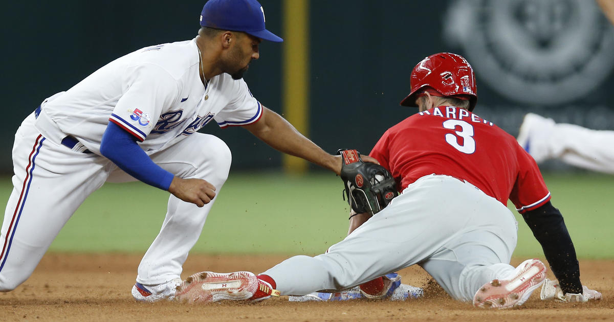 Rangers Beat Phillies For 9th Time In Row With 42 Victory CBS