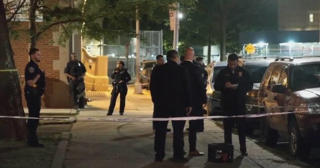 Suspect wanted after 16-year-old boy shot and killed in Brooklyn - CBS ...