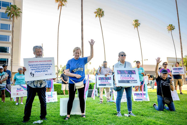 Supreme Courts Roe decision ignites rallies across Southern California 