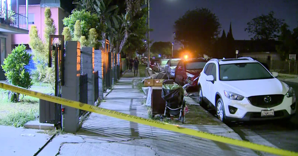 Homicide investigation underway after two found fatally shot in Hyde