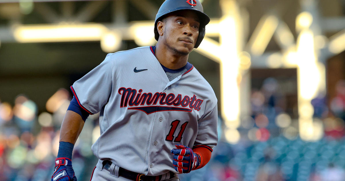 Byron Buxton of the Minnesota Twins looks on against the Oakland News  Photo - Getty Images