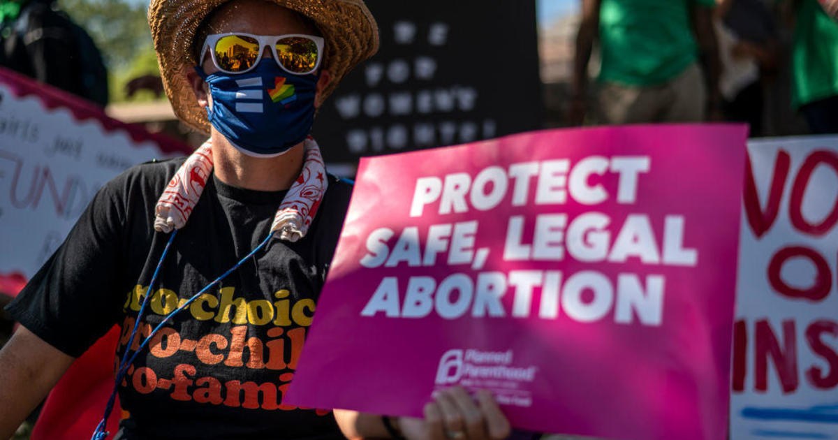 CBS News Texas Poll: Most Texans think women will still seek abortions in Texas even if unsafe