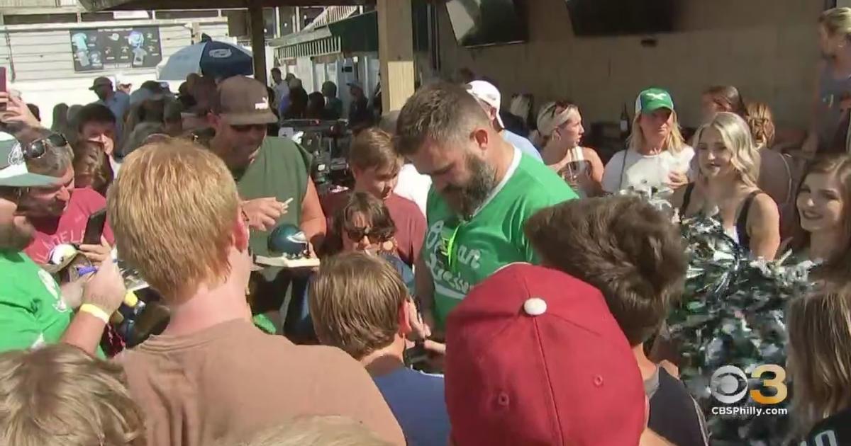 Jason Kelce Celebrity Bartends At Ocean Drive In Sea Isle City To Raise