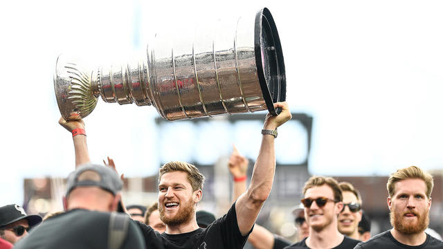 Colorado Rockies - 🎶TURN THE LIGHTS OFF, CARRY THE STANLEY CUP HOME🎶  CONGRATS TO THE 2022 STANLEY CUP CHAMPIONS, Colorado Avalanche‼️