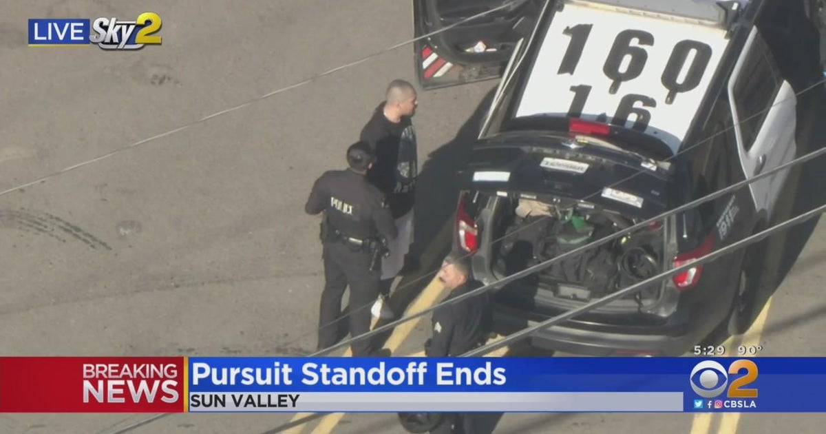 Sun Valley standoff suspects in custody - CBS Los Angeles