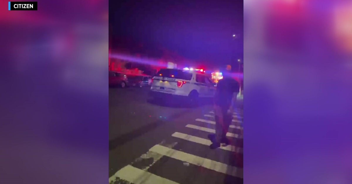 1 killed, 3 injured in shooting at Queens mechanic shop CBS New York