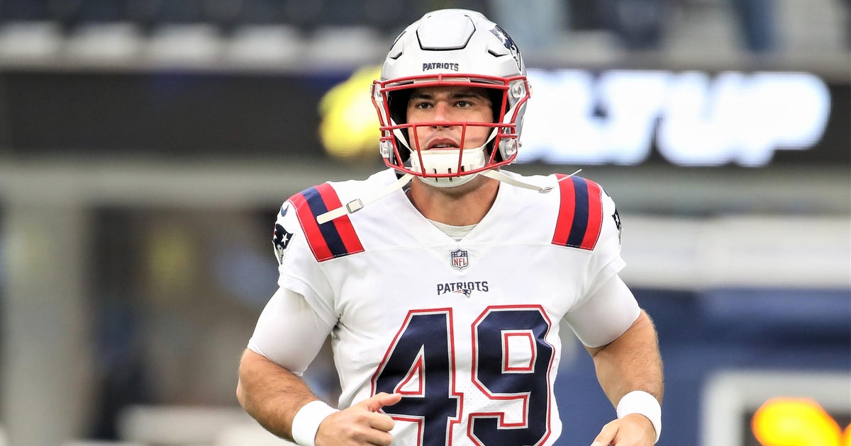 Navy grad/NFL player Joe Cardona says football no longer mimics war -  Sports Illustrated