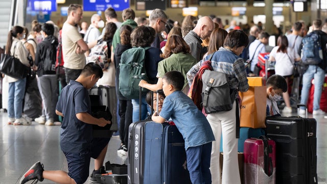 Passengers at Frankfurt Airport 