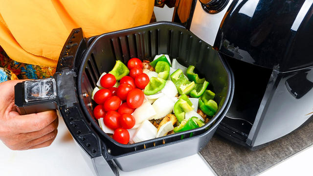 Couple basic questions about air fryer. What rack to use, can u put food  right in the bottom of the basket? : r/airfryer