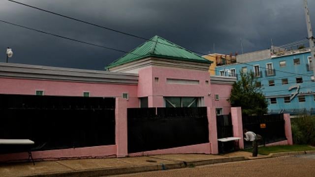 cbsn-fusion-new-normal-for-reproductive-health-in-mississippi-after-states-last-abortion-clinic-shuts-down-thumbnail-1113877-640x360.jpg 