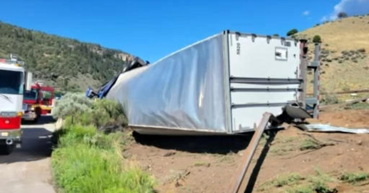 I 70 Closure In Glenwood Canyon Set For Next Week To Remove Rolled Semi Cbs Colorado 9832