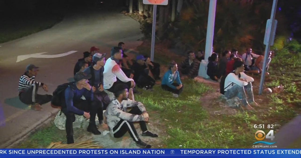 Cuban migrants land at Crandon Park