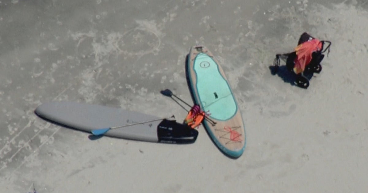 4 teens "miraculously" found alive after drifting miles overnight on paddleboards - Vimarsana News