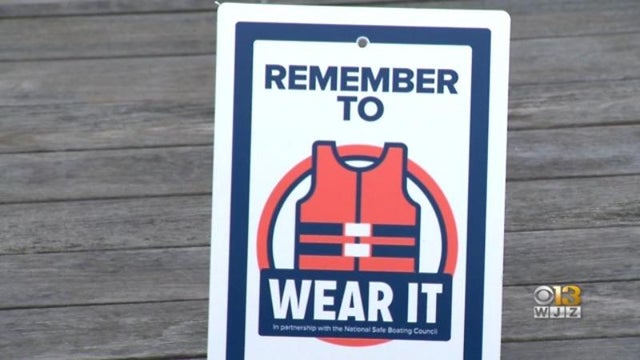 life-jacket-sign.jpg 