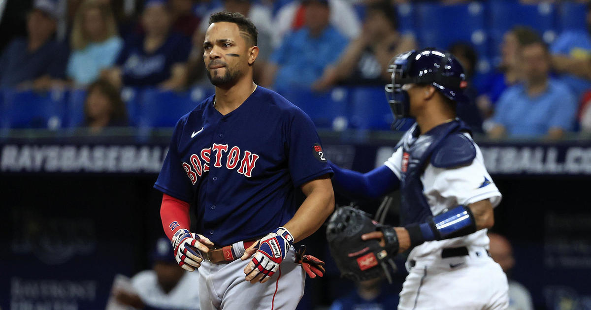 Rays score five in 7th, beat Boston 5-4 for four-game sweep