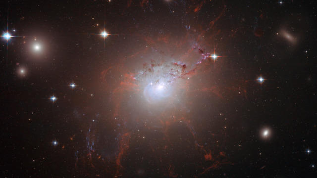 galaxy-1129933-640x360.jpg 