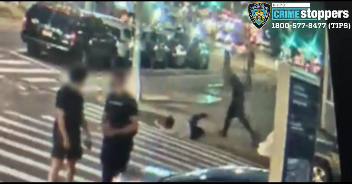 75 Year Old Woman Suffers Fractured Shoulder After Unprovoked Assault In Washington Heights 7606