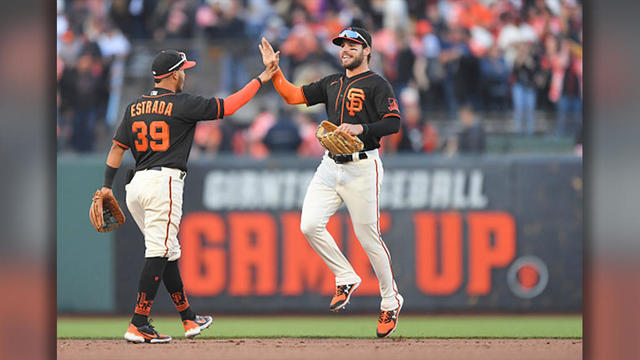 Brewers at Giants 