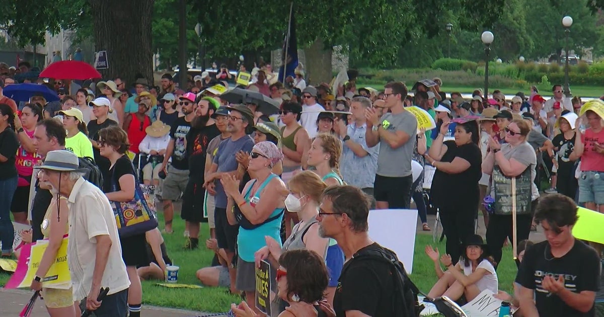 Abortion rights march, rally held at Minnesota Capitol - CBS Minnesota
