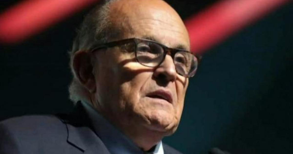 Rudy Giuliani seeks delay of testimony before Georgia grand jury investigating Trump