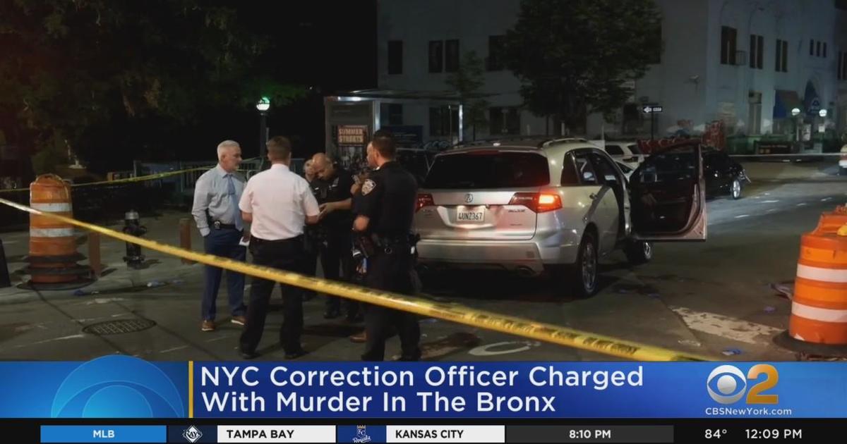 Nyc Correction Officer Charged With Murder Cbs New York