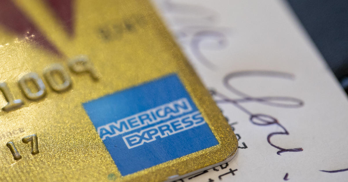 Данни за карти American Express, разкрити при нарушение от трета страна