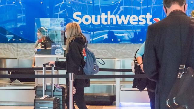 Winter weather cancels flights in Texas as storm heads east