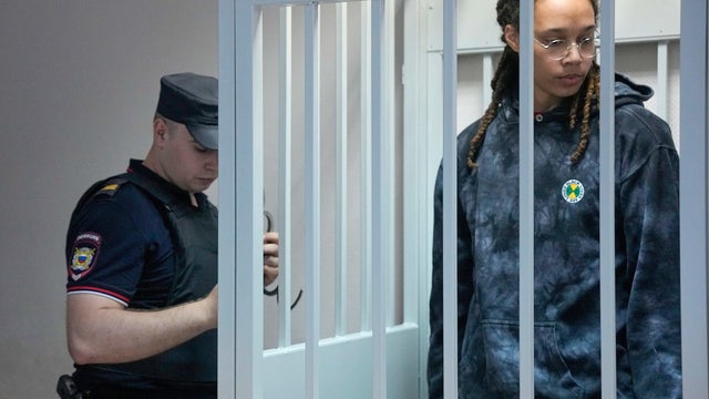 RUSSIA-US-DIPLOMACY-BASKET-COURT 