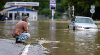 Kentucky flood victims hit hard by storm damage 