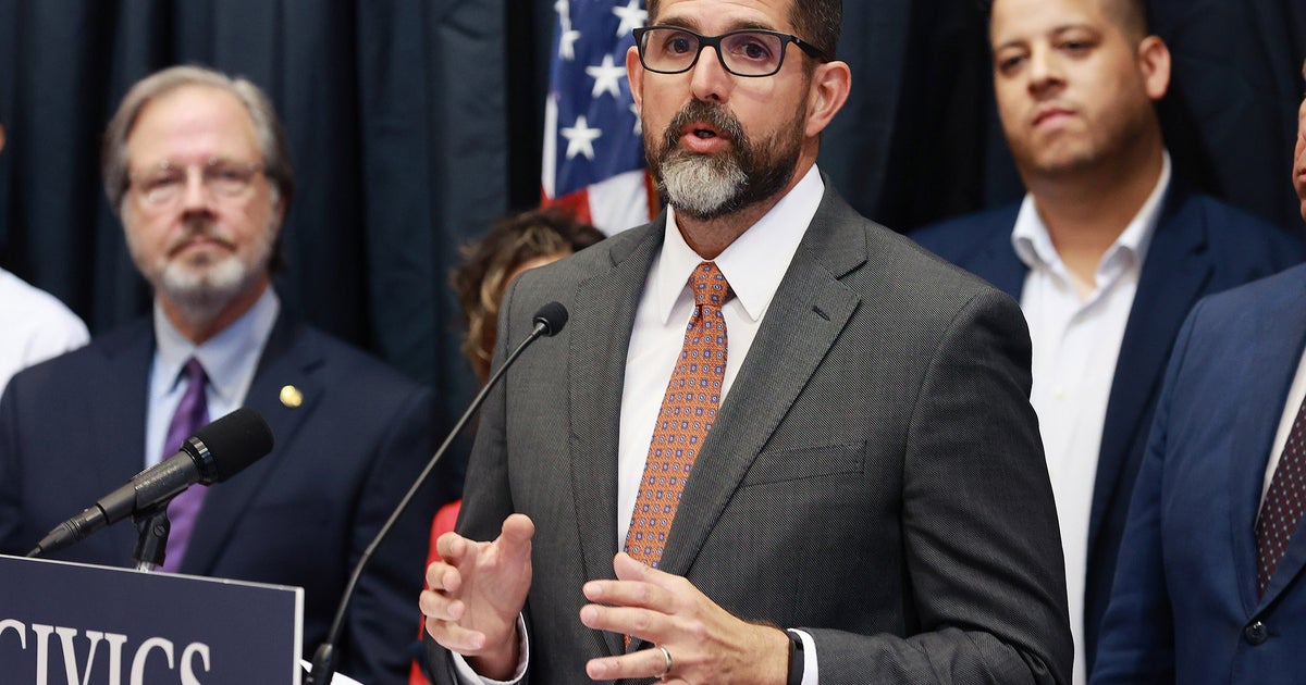 “It truly is a coward go,” Manny Diaz Jr. criticized for not attending Black record spherical table in Miami Gardens “It truly is a coward go,” Manny Diaz Jr. criticized for not attending Black record spherical table in Miami Gardens